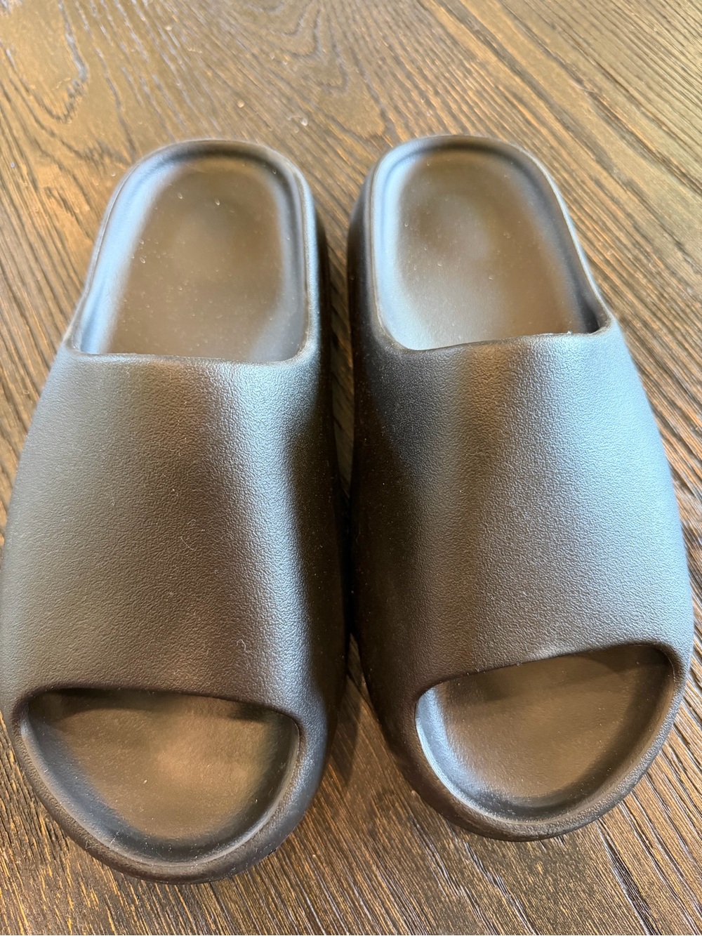 YZY YS-01 Slide in Black size 10
